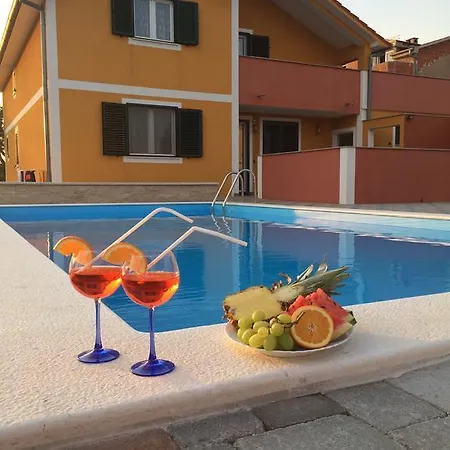 Holiday Maroma Benkovac