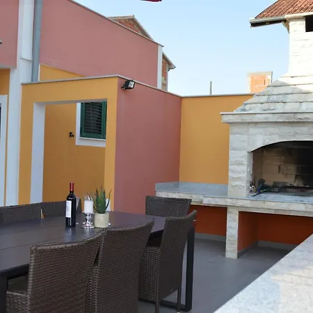 Holiday Maroma Ferienhaus Benkovac